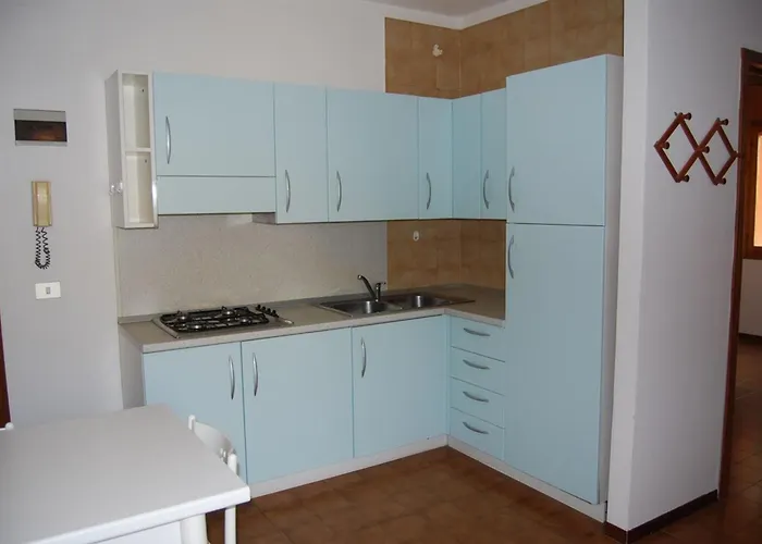 Adorable With Balcony - Beahost Apartmán