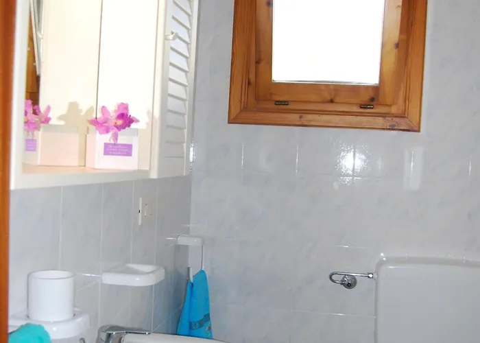 Adorable With Balcony - Beahost *